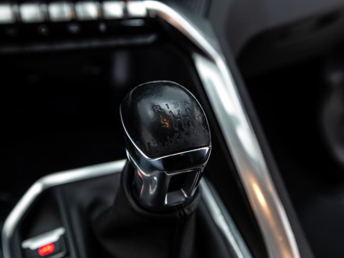 peugeot-3008-2022-diesel-1499cc