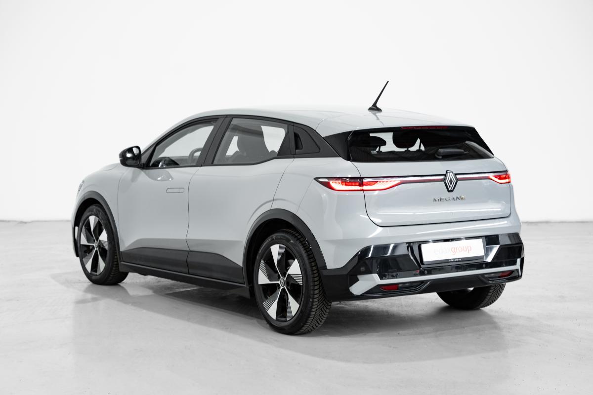 renault-megane-e-tech-2023-eletrico-0cc