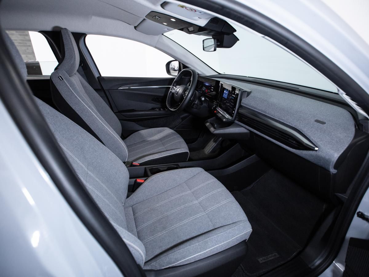 renault-megane-e-tech-2023-eletrico-0cc