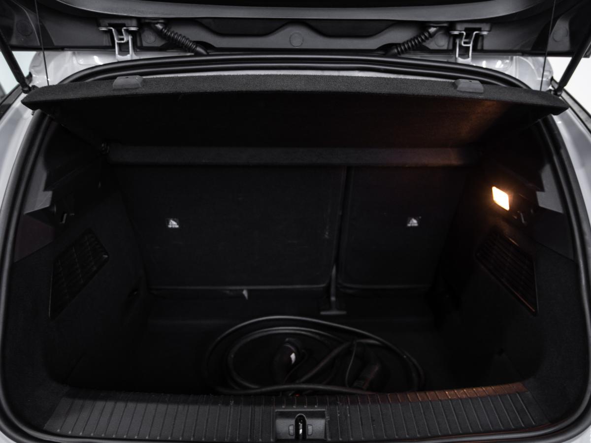 renault-megane-e-tech-2023-eletrico-0cc