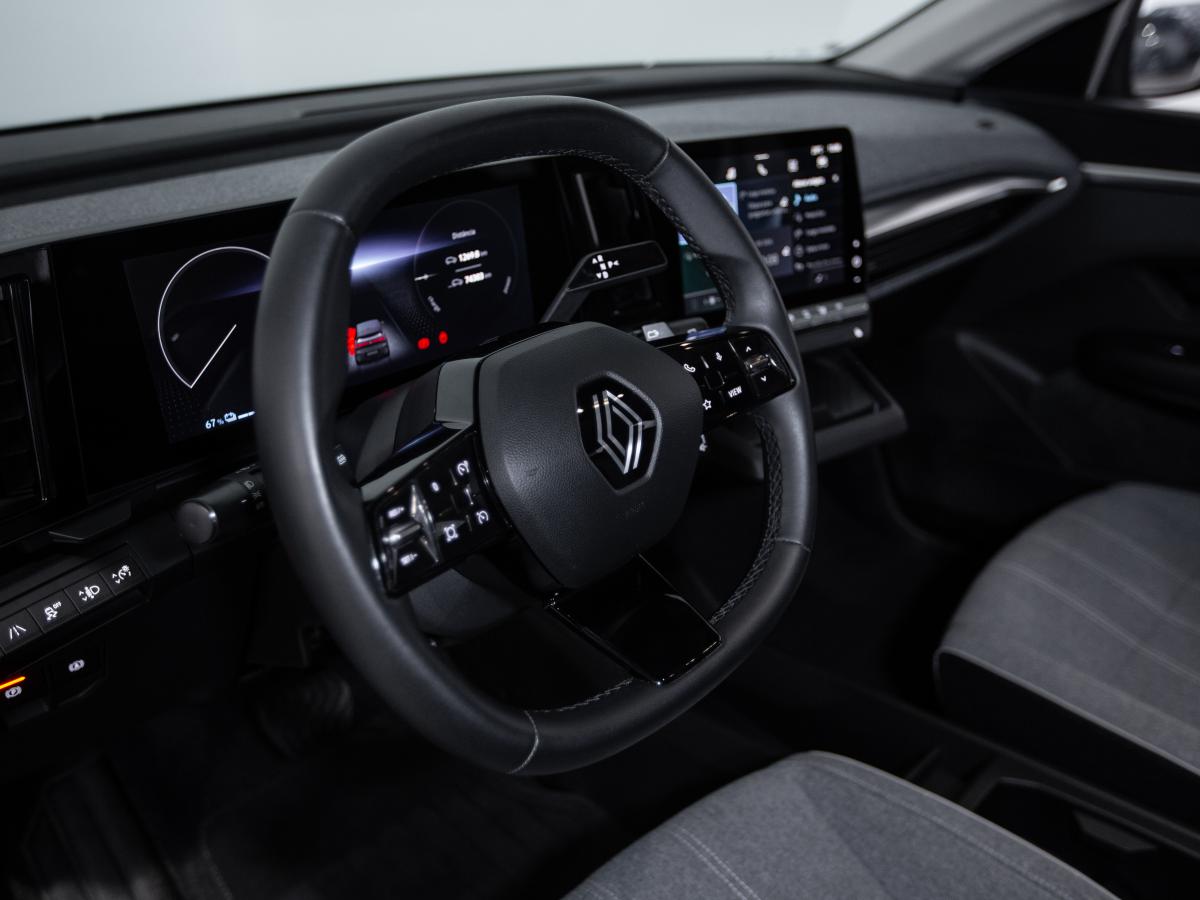 renault-megane-e-tech-2023-eletrico-0cc