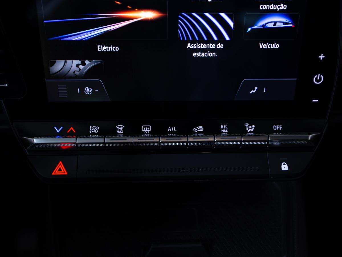 renault-megane-e-tech-2023-eletrico-0cc