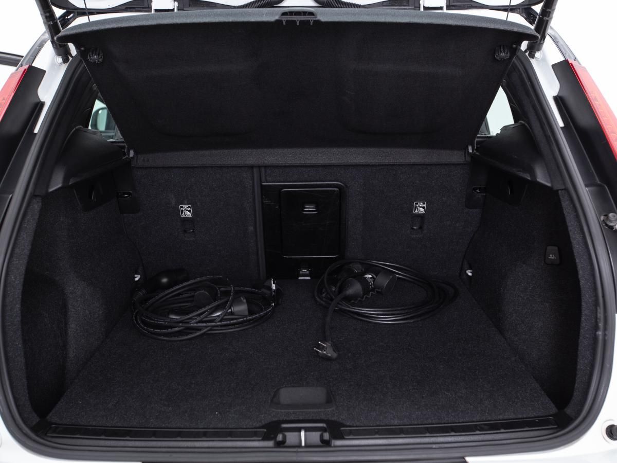 volvo-xc40-2021-hibrido-a-gasolina-1477cc
