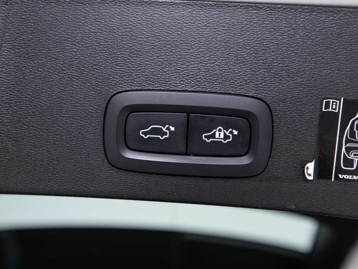 volvo-xc40-2021-hibrido-a-gasolina-1477cc