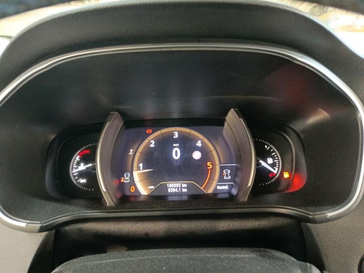 renault-megane-sport-tourer-2021-diesel-1461cc