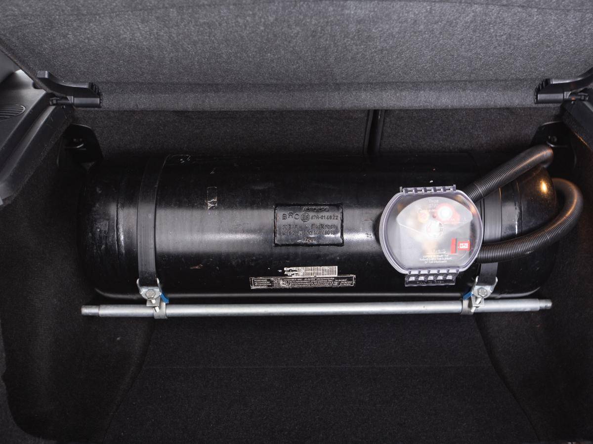 bmw-serie-1-2006-gpl-1596cc