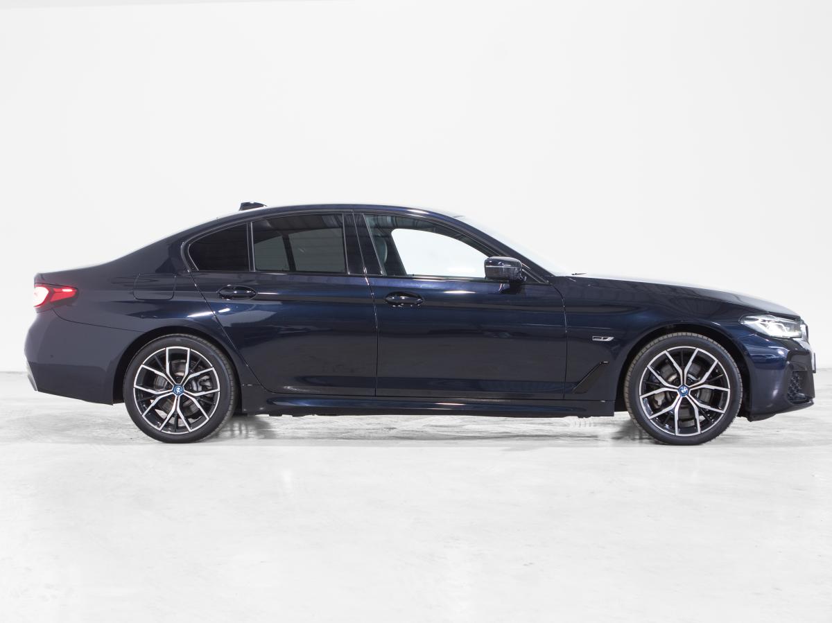 bmw-serie-5-2022-hibrido-a-gasolina-1998cc