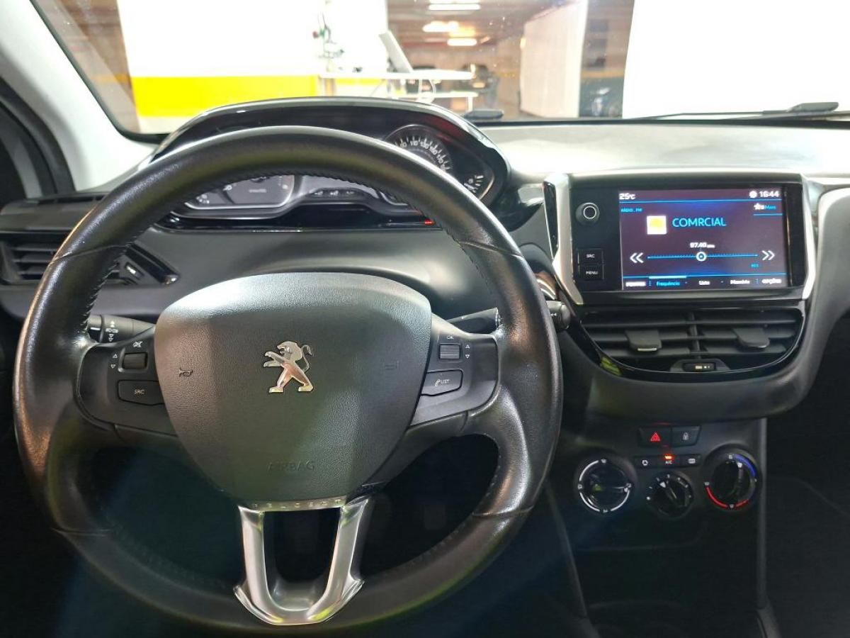 peugeot-208-2017-diesel-1560cc