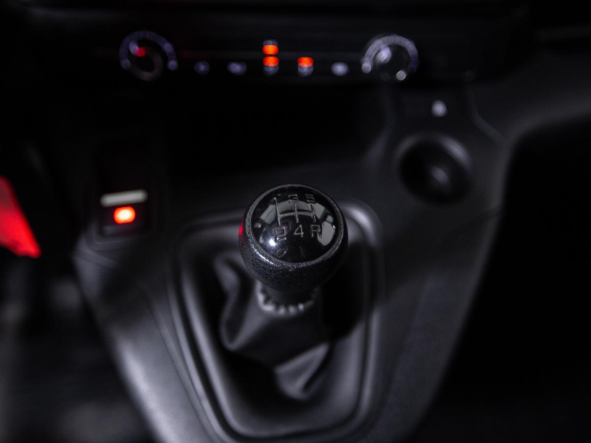 peugeot-partner-2019-diesel-1560cc