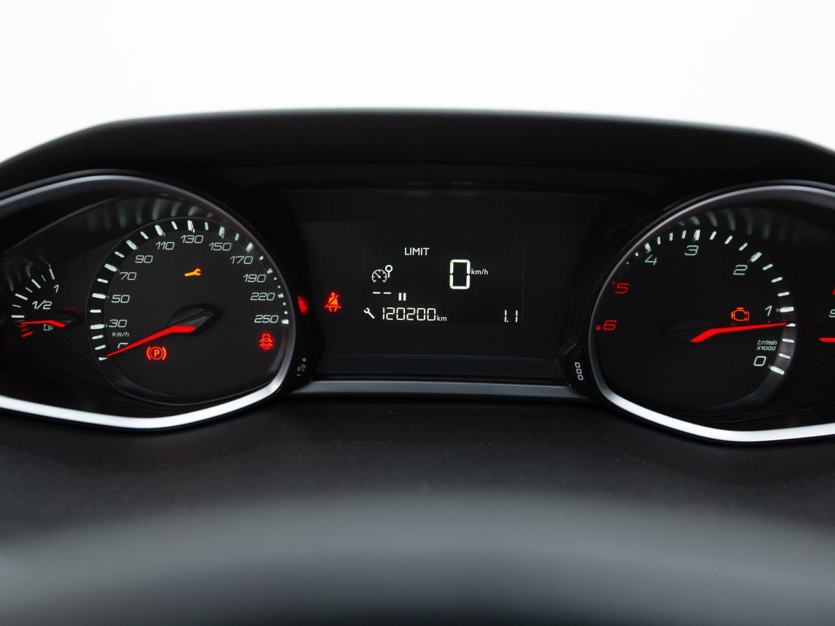 peugeot-308-sw-2020-diesel-1499cc