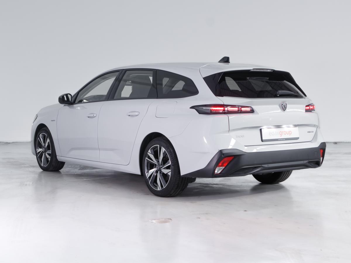 peugeot-308-sw-2023-hibrido-a-gasolina-1598cc