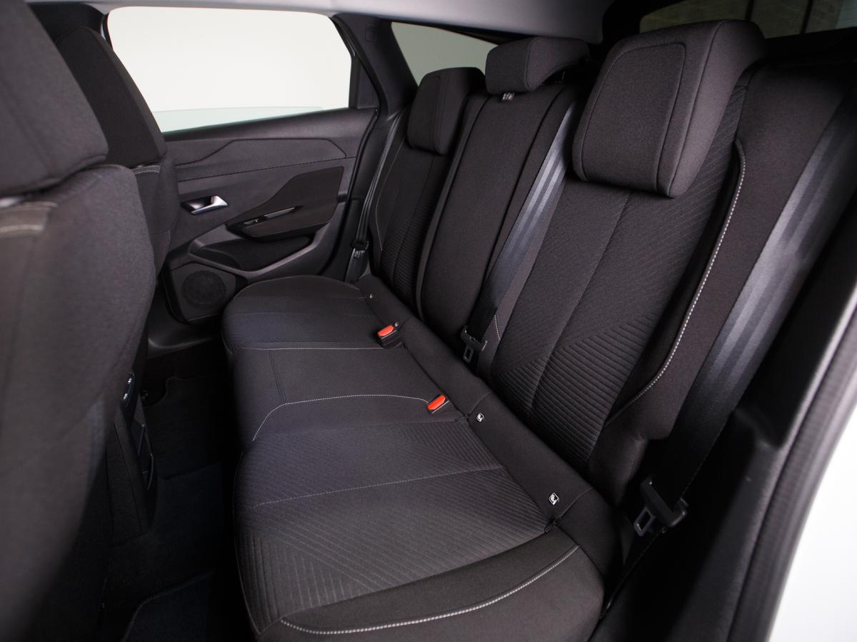 peugeot-308-sw-2023-hibrido-a-gasolina-1598cc
