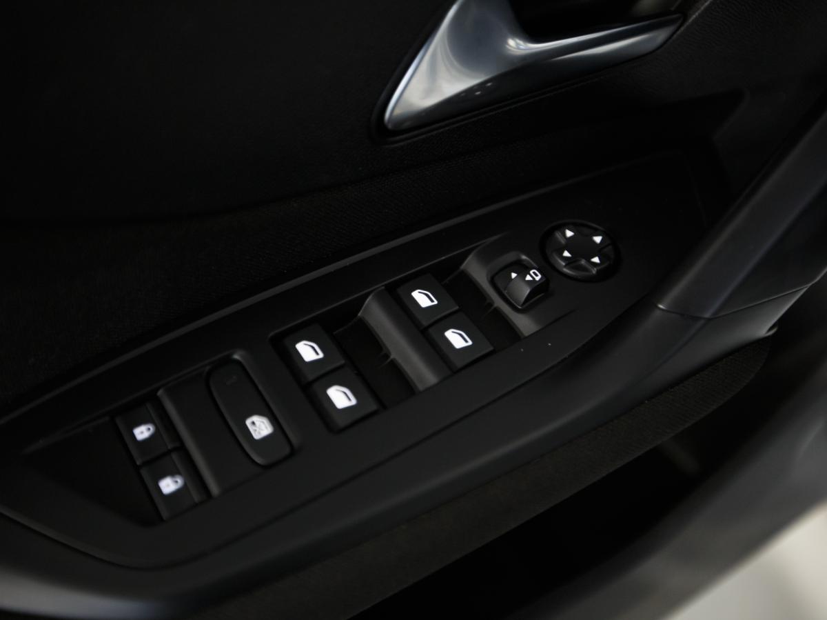peugeot-308-sw-2023-hibrido-a-gasolina-1598cc