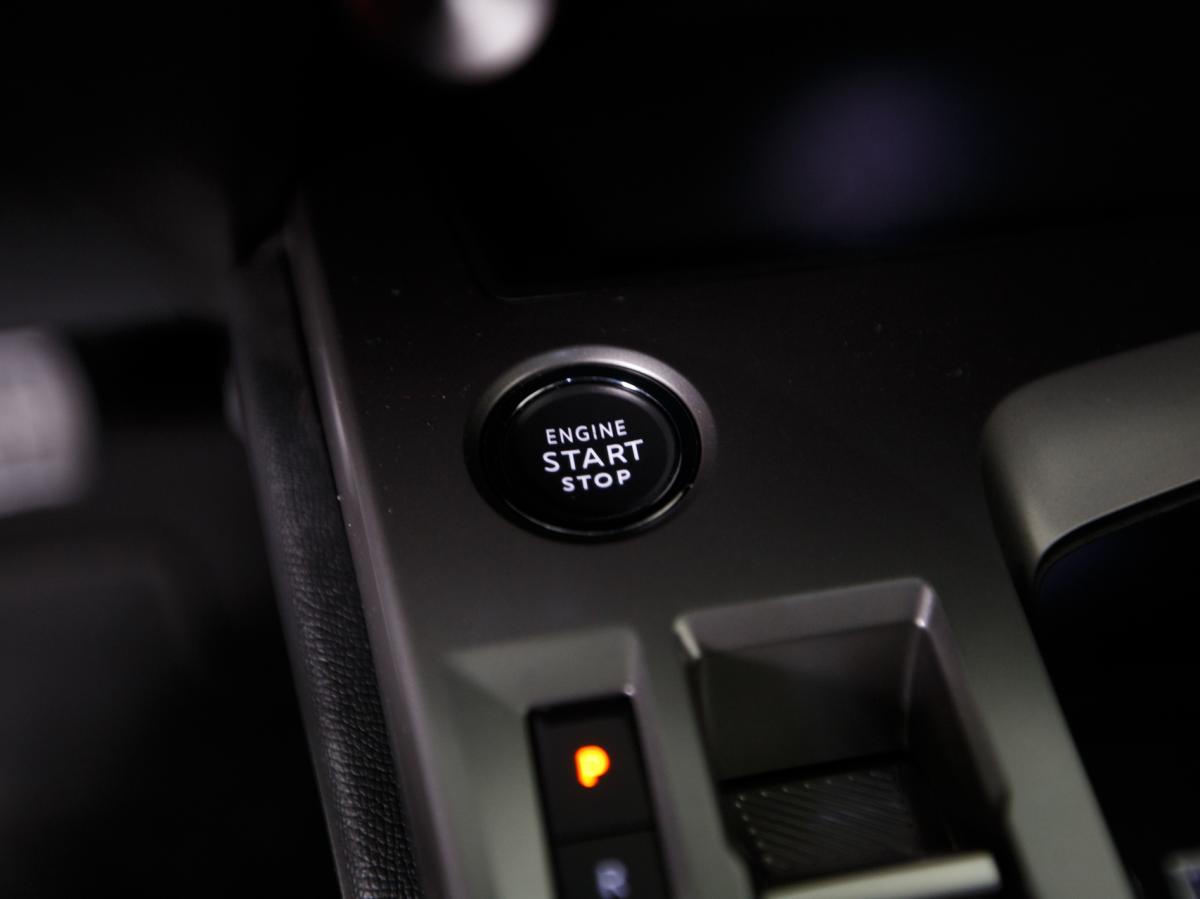 peugeot-308-sw-2023-hibrido-a-gasolina-1598cc