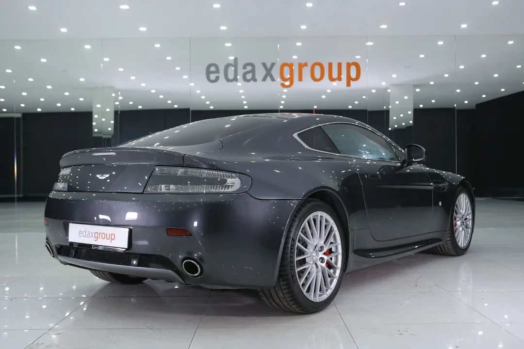 aston-martin-vantage-coupe-2010-gasolina-4282cc