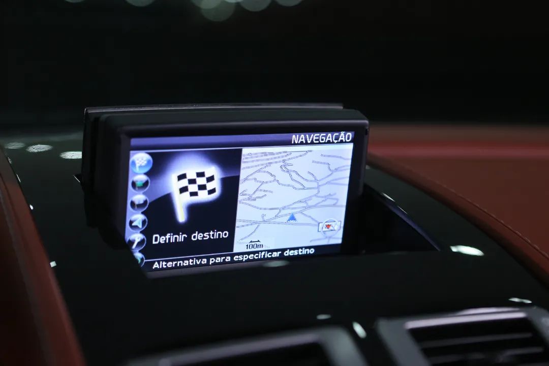aston-martin-vantage-coupe-2010-gasolina-4282cc