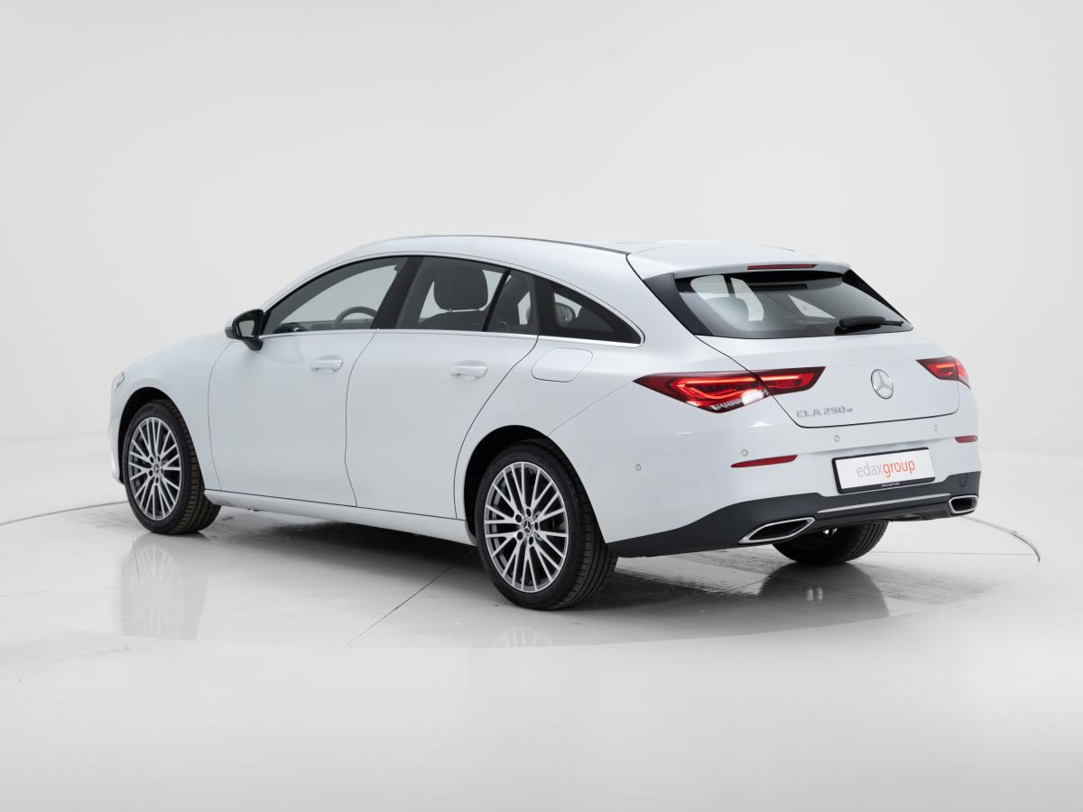 mercedes-benz-cla-2023-hibrido-a-gasolina-1332cc