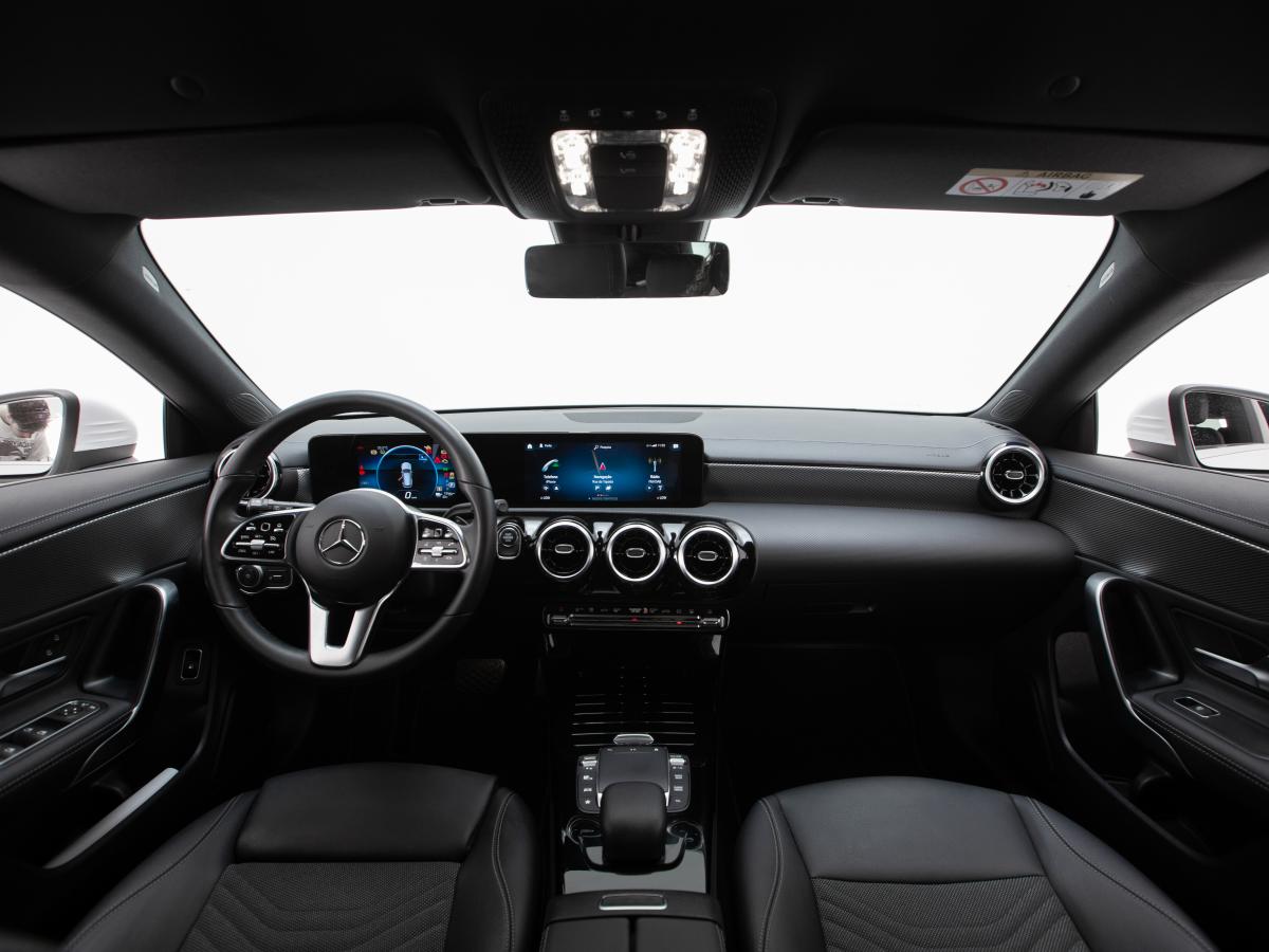 mercedes-benz-cla-2023-hibrido-a-gasolina-1332cc