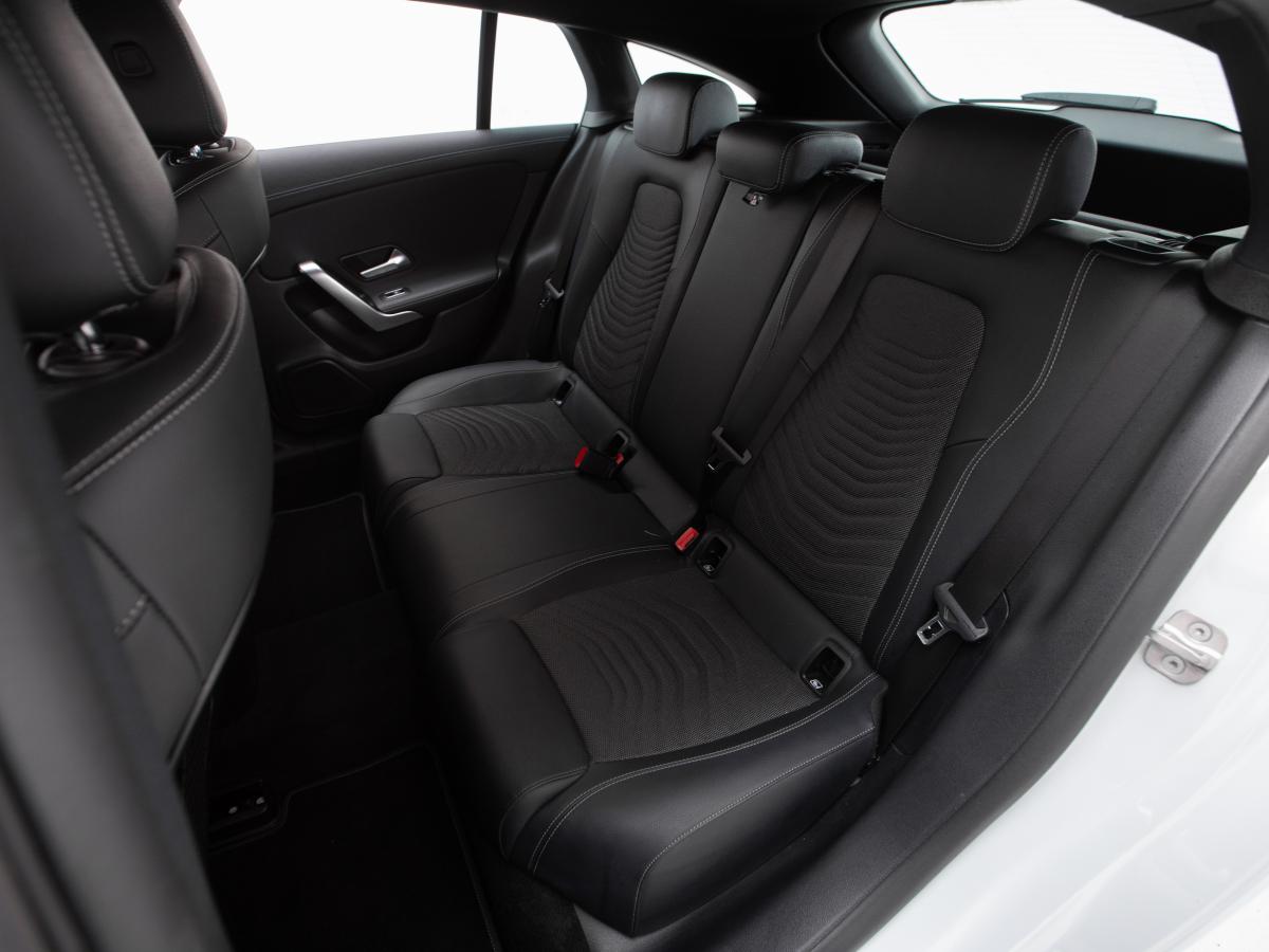 mercedes-benz-cla-2023-hibrido-a-gasolina-1332cc