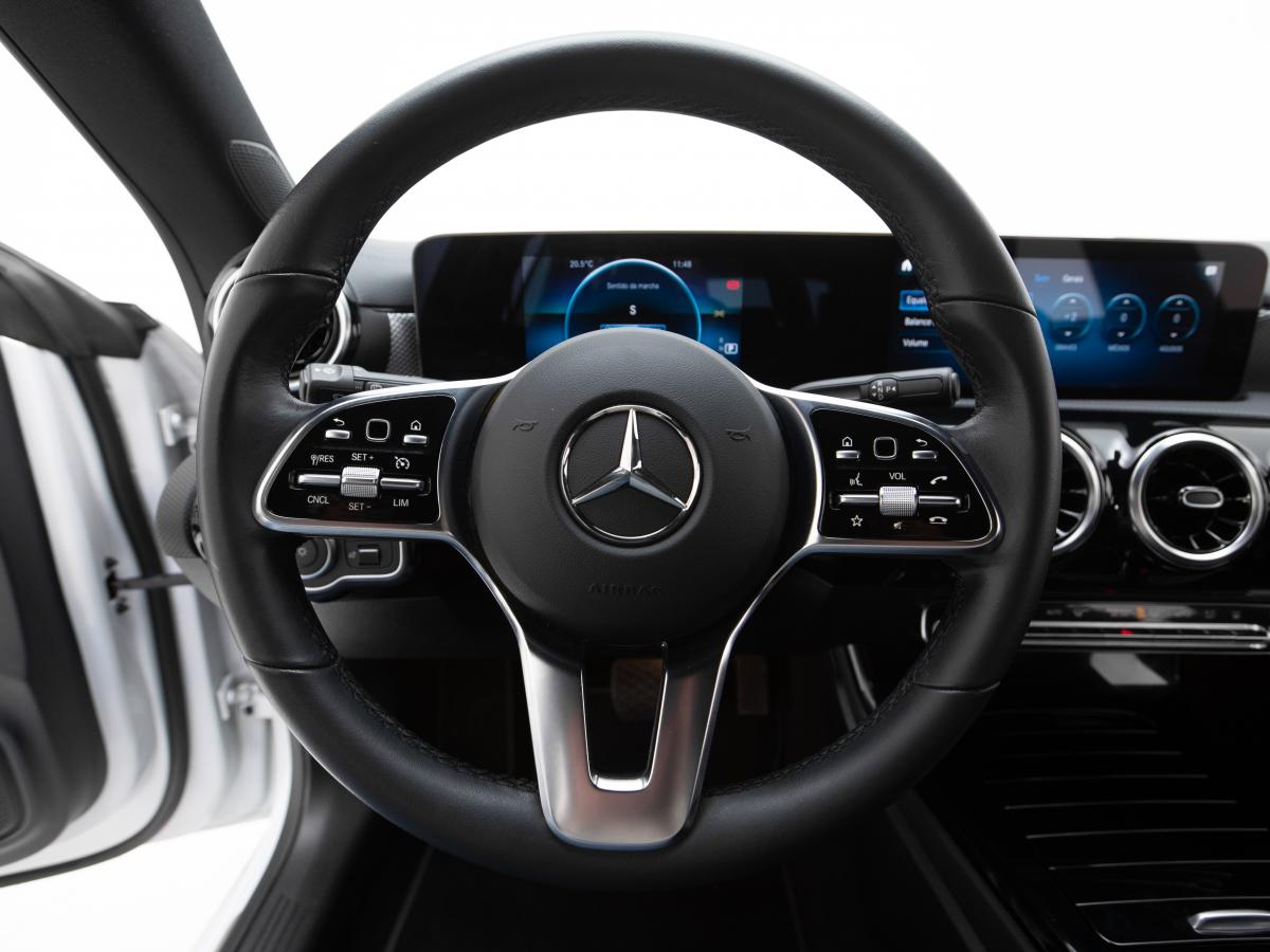 mercedes-benz-cla-2023-hibrido-a-gasolina-1332cc