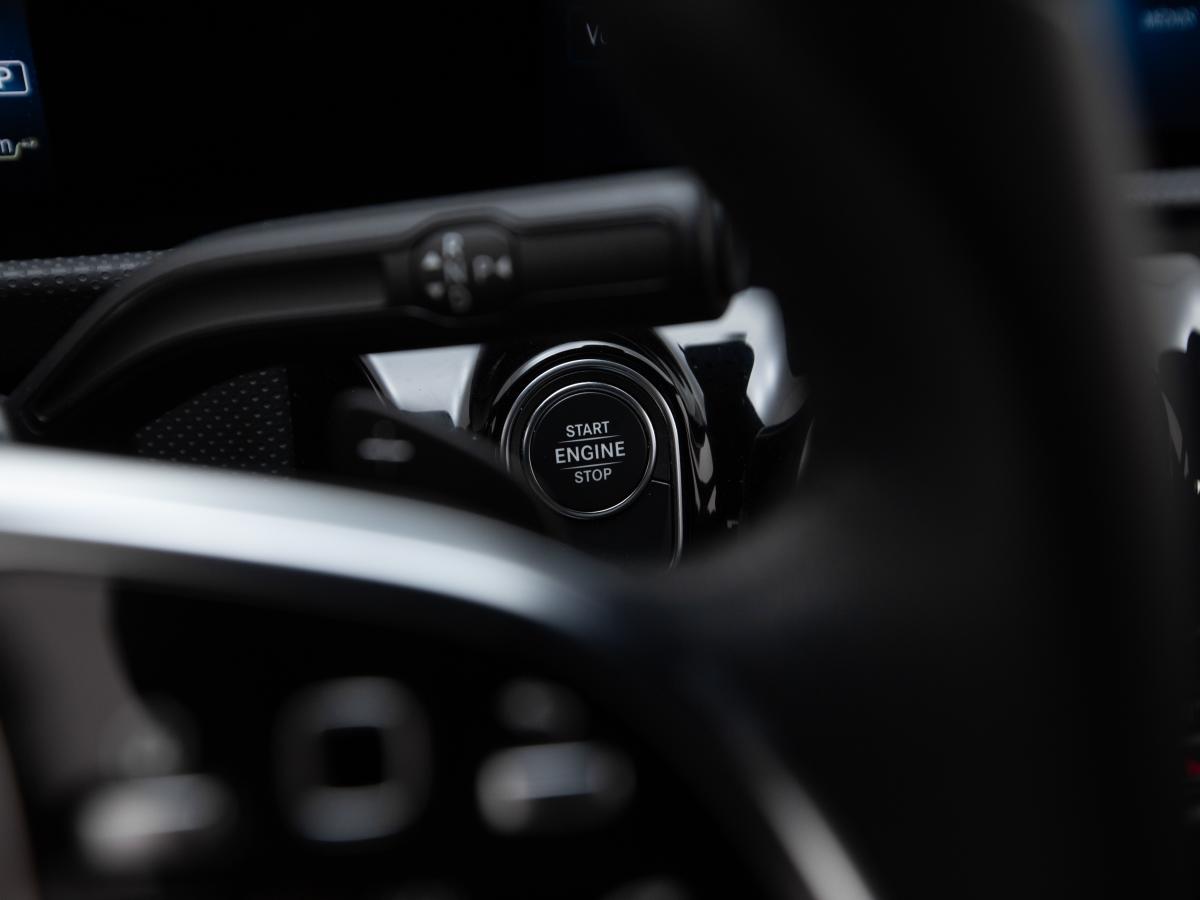 mercedes-benz-cla-2023-hibrido-a-gasolina-1332cc
