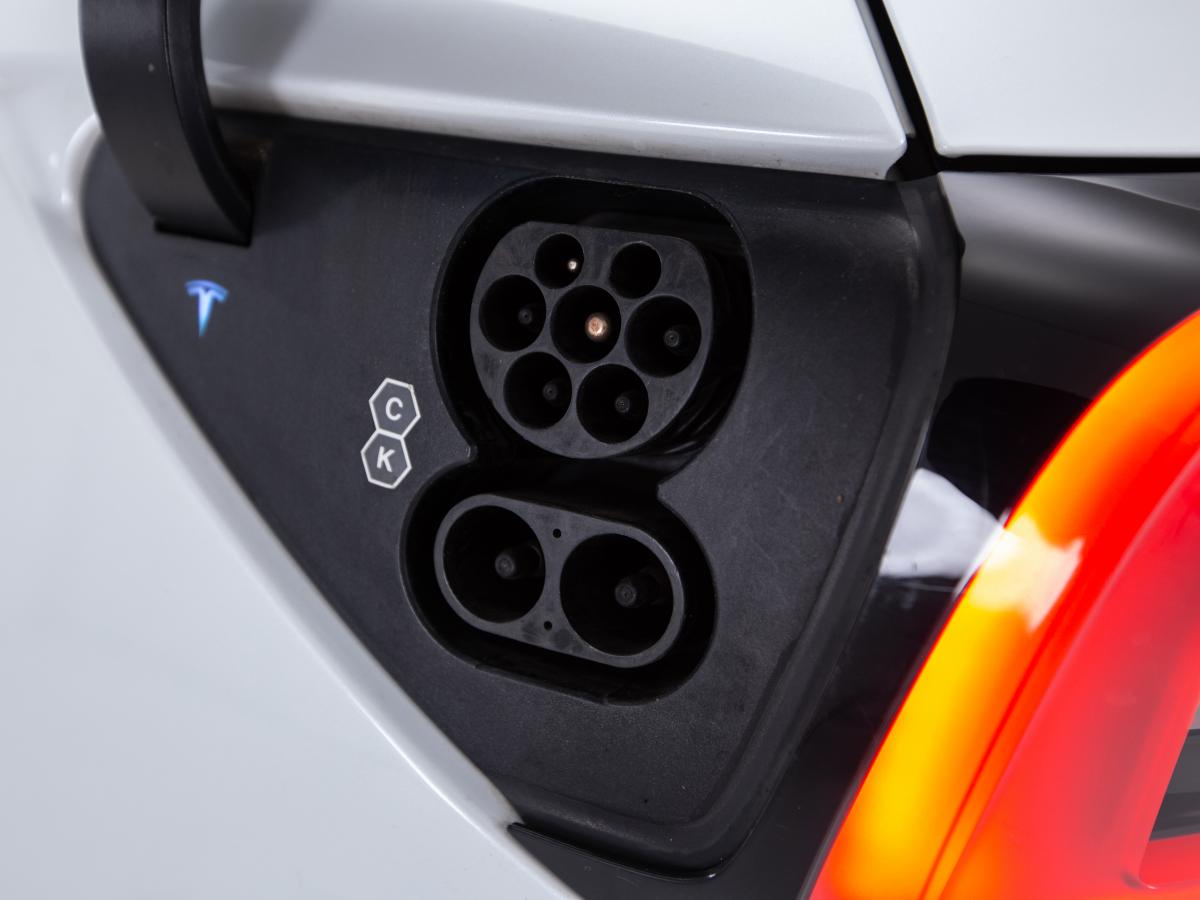 tesla-model-y-2023-eletrico-0cc