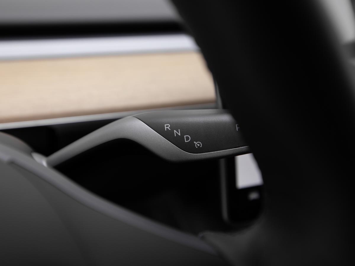 tesla-model-y-2022-eletrico-0cc