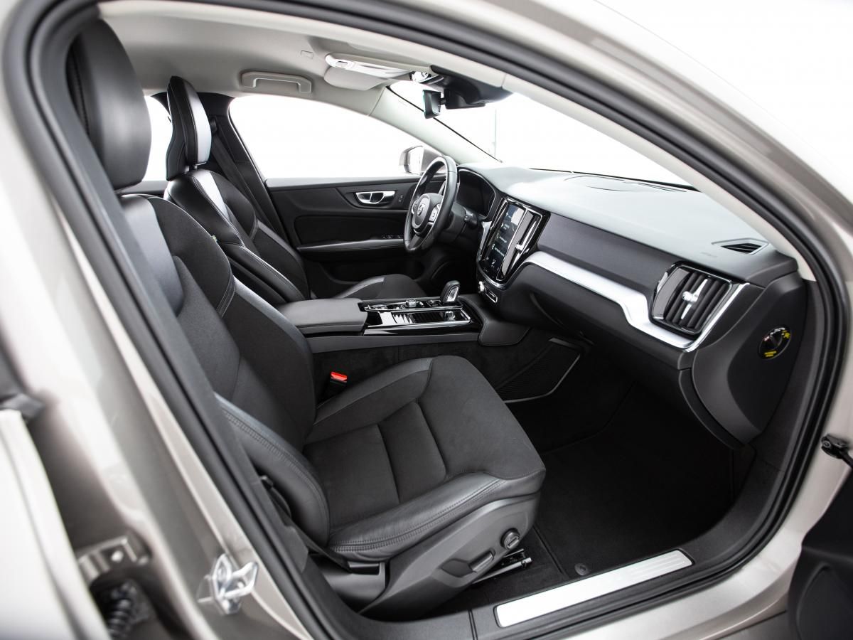 volvo-v60-2019-hibrido-a-gasolina-1969cc