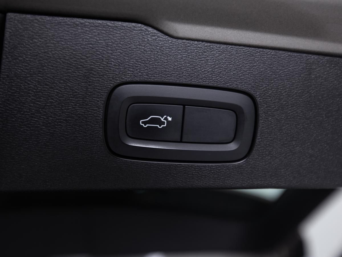 volvo-v60-2019-hibrido-a-gasolina-1969cc
