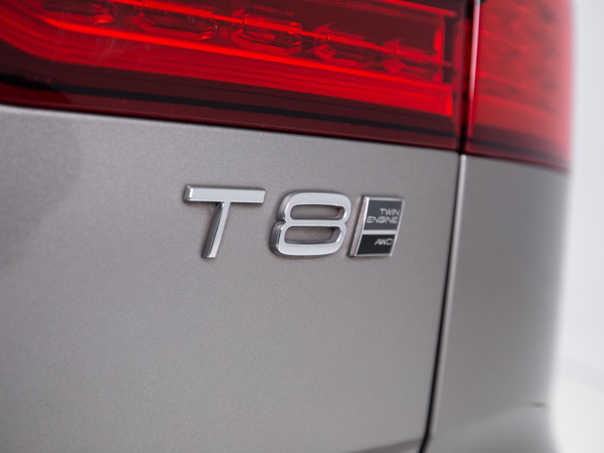 volvo-v60-2019-hibrido-a-gasolina-1969cc