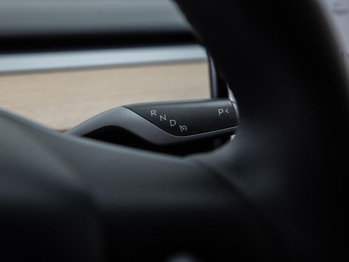 tesla-model-y-2023-eletrico-0cc