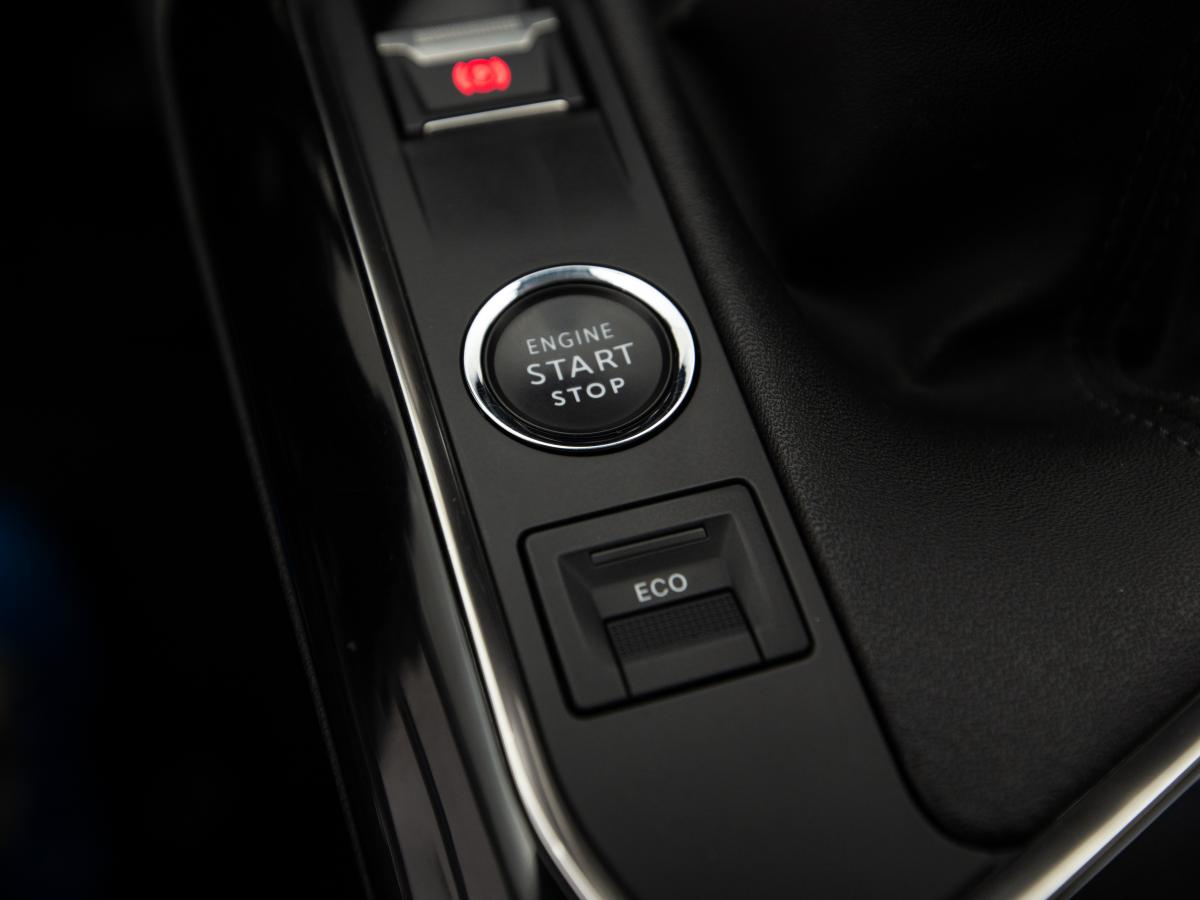 peugeot-3008-2021-diesel-1499cc