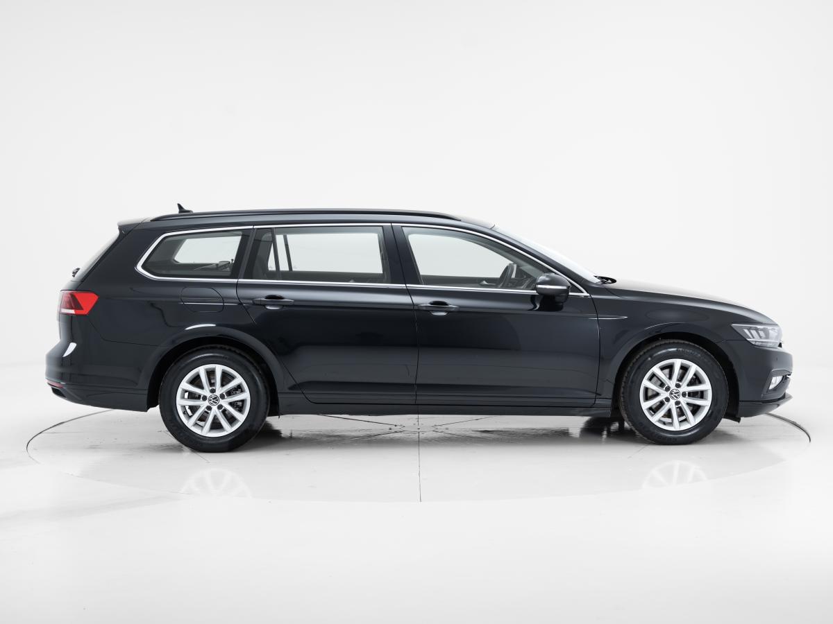 volkswagen-passat-variant-2021-diesel-1968cc