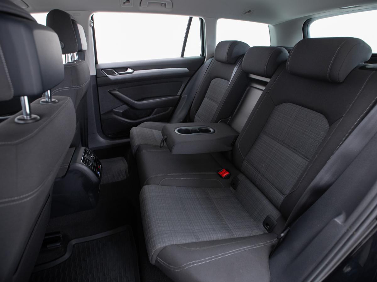 volkswagen-passat-variant-2021-diesel-1968cc