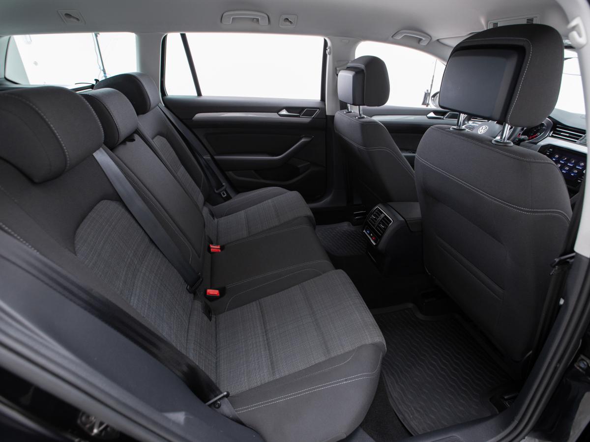 volkswagen-passat-variant-2021-diesel-1968cc