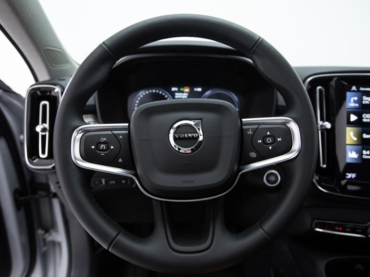 volvo-xc40-2022-hibrido-a-gasolina-1477cc