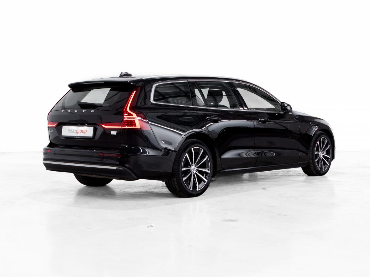 volvo-v60-2024-hibrido-a-gasolina-1969cc