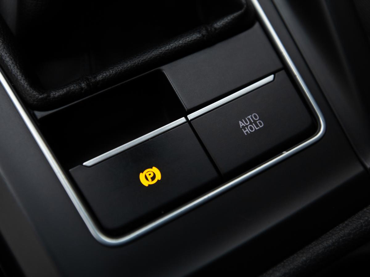 volkswagen-golf-2023-gasolina-999cc