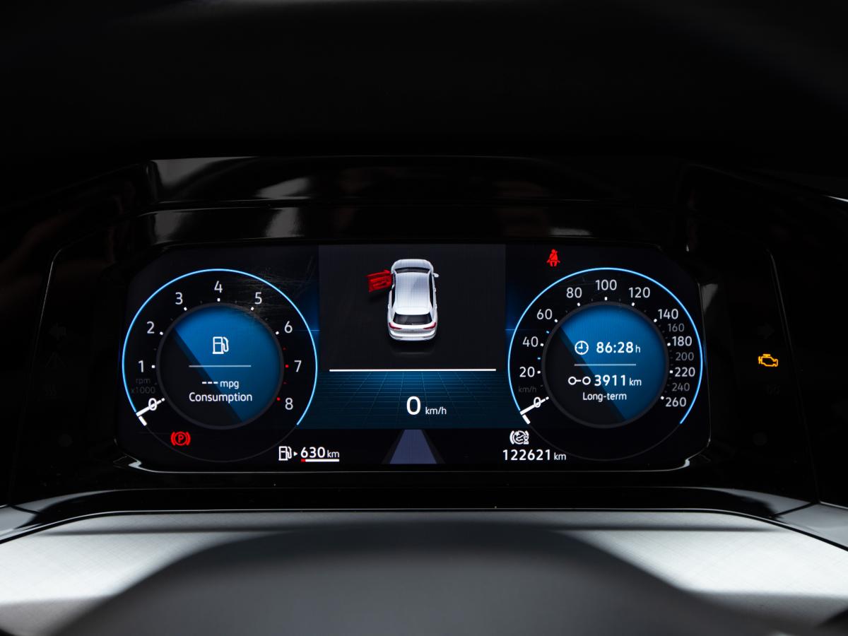 volkswagen-golf-2023-gasolina-999cc