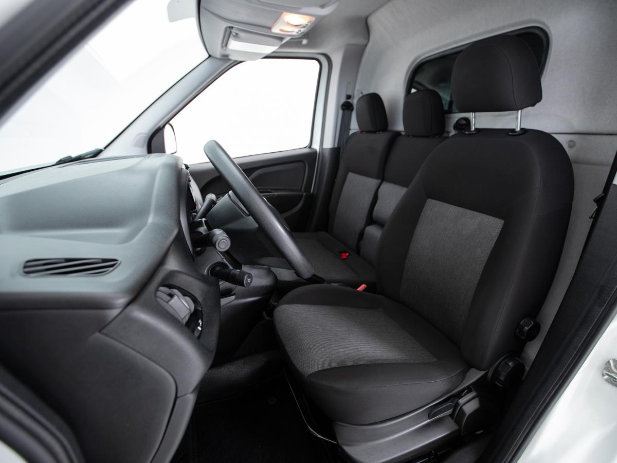fiat-doblo-2022-diesel-1598cc
