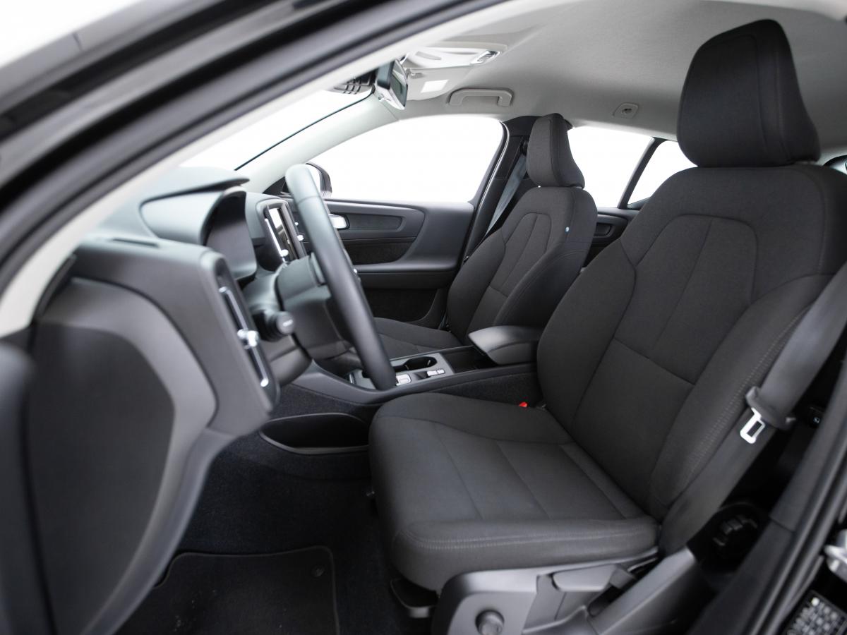 volvo-xc40-2023-hibrido-a-gasolina-1477cc