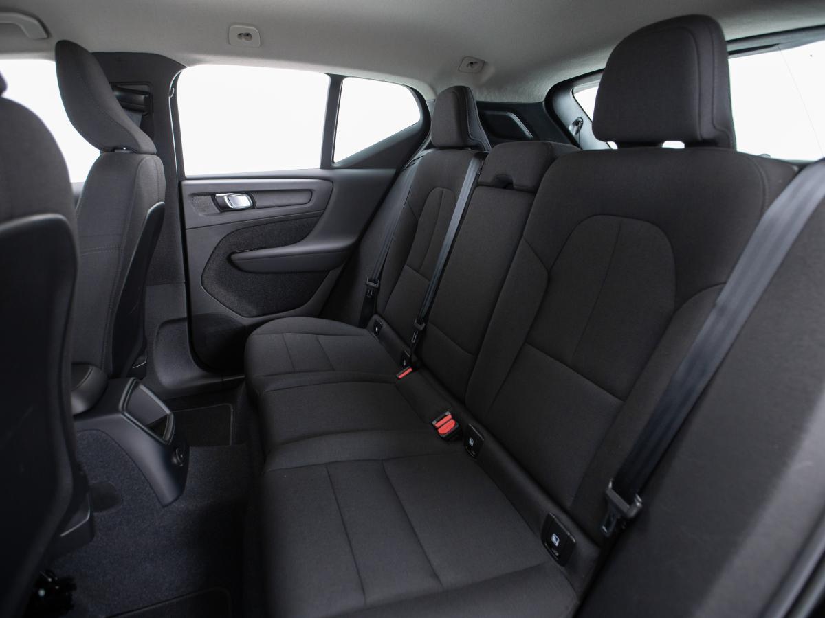 volvo-xc40-2023-hibrido-a-gasolina-1477cc