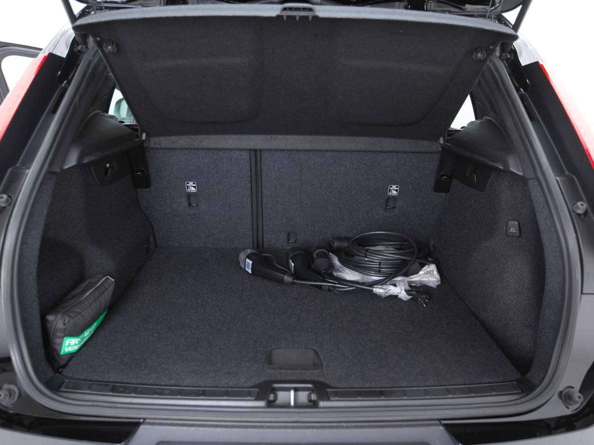 volvo-xc40-2023-hibrido-a-gasolina-1477cc