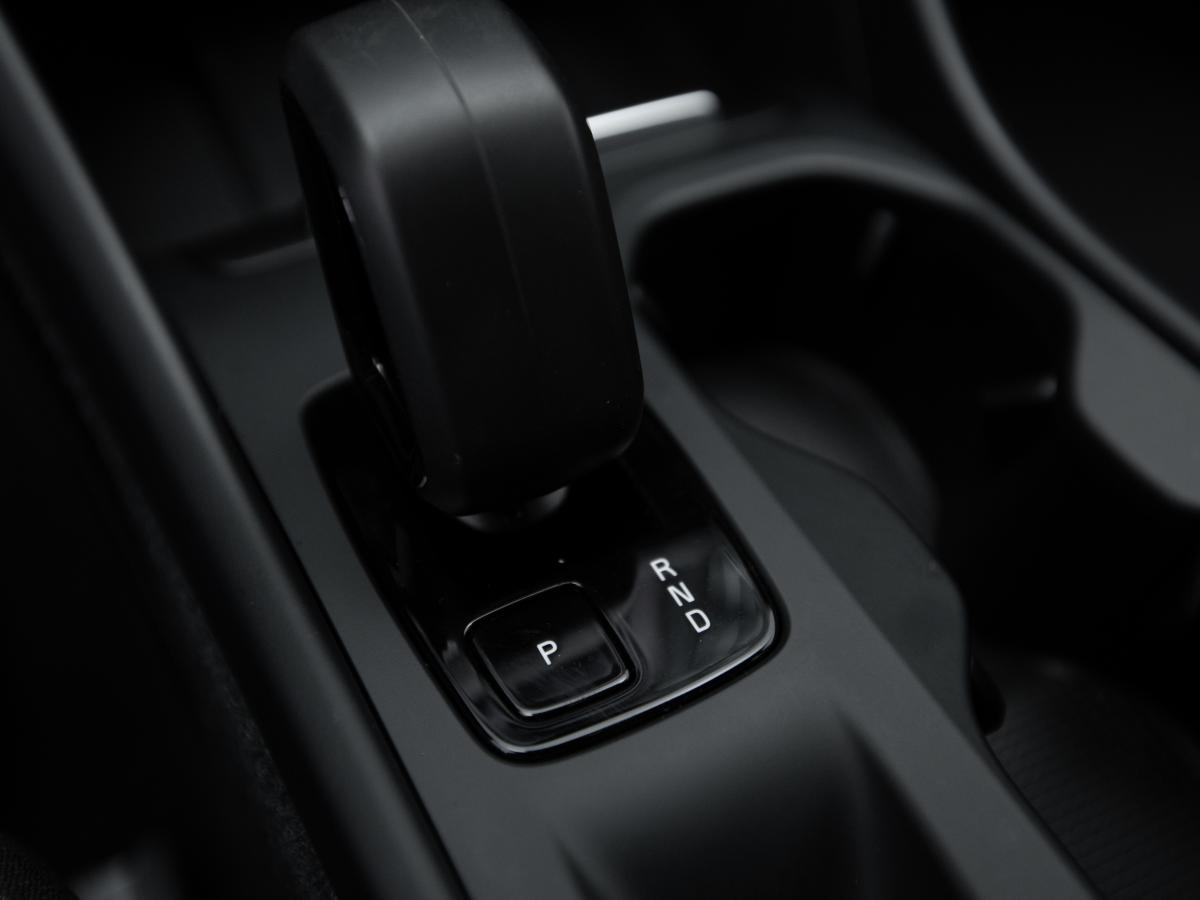 volvo-xc40-2023-hibrido-a-gasolina-1477cc