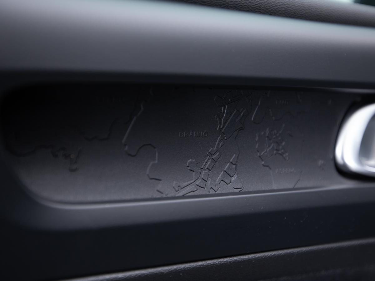 volvo-xc40-2023-hibrido-a-gasolina-1477cc
