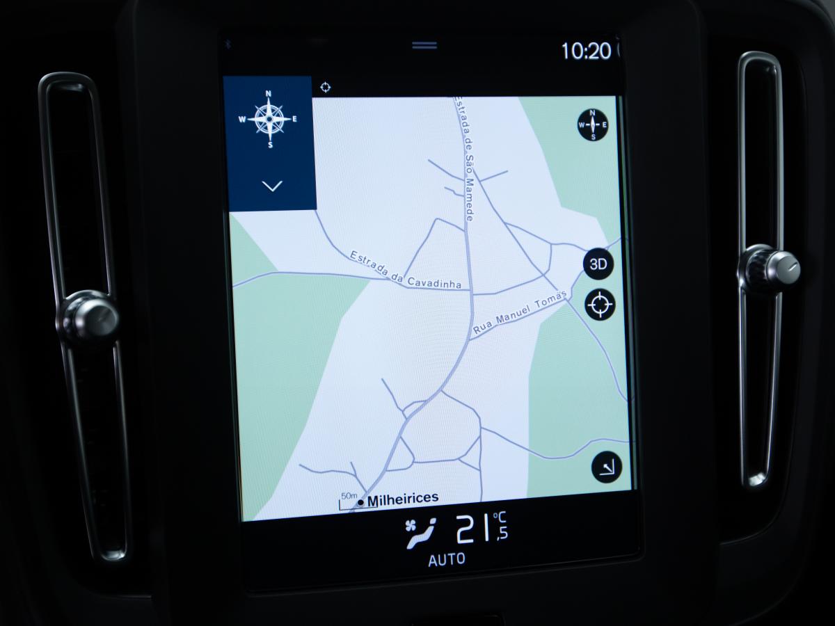 volvo-xc40-2023-hibrido-a-gasolina-1477cc