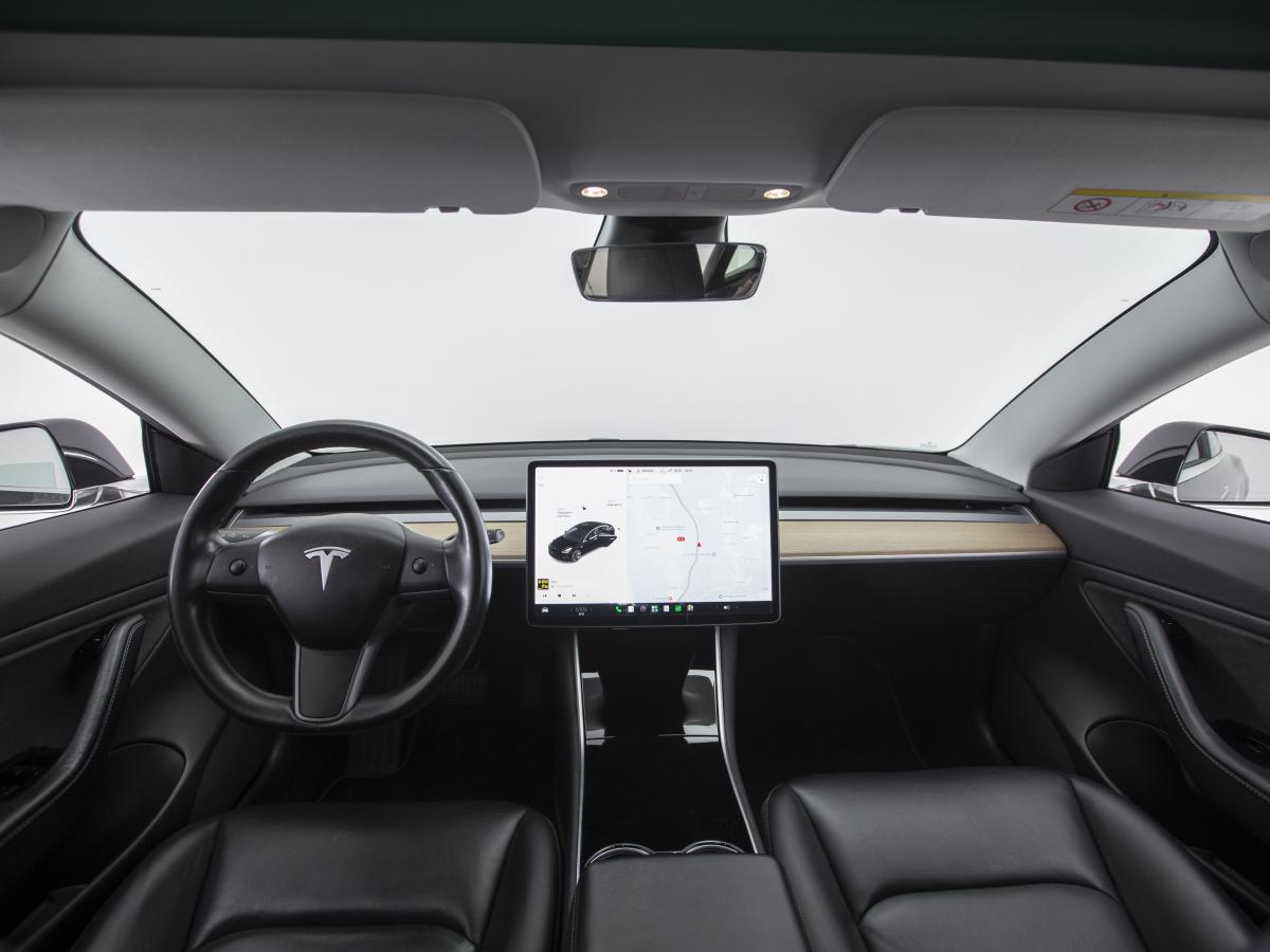 tesla-model-3-2019-eletrico-0cc