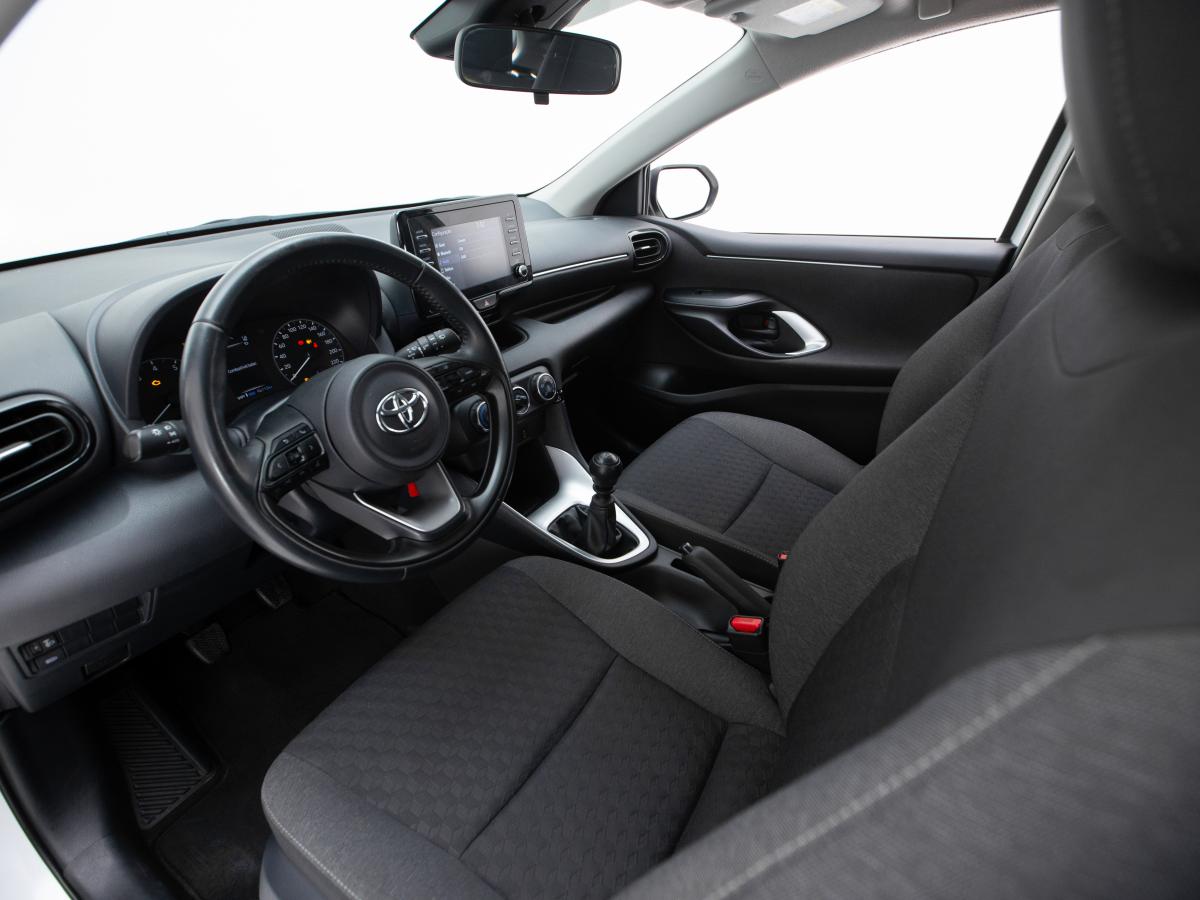 toyota-yaris-2022-gasolina-1490cc