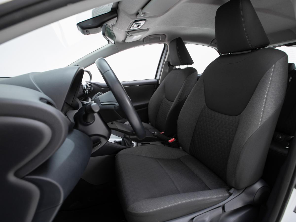 toyota-yaris-2022-gasolina-1490cc
