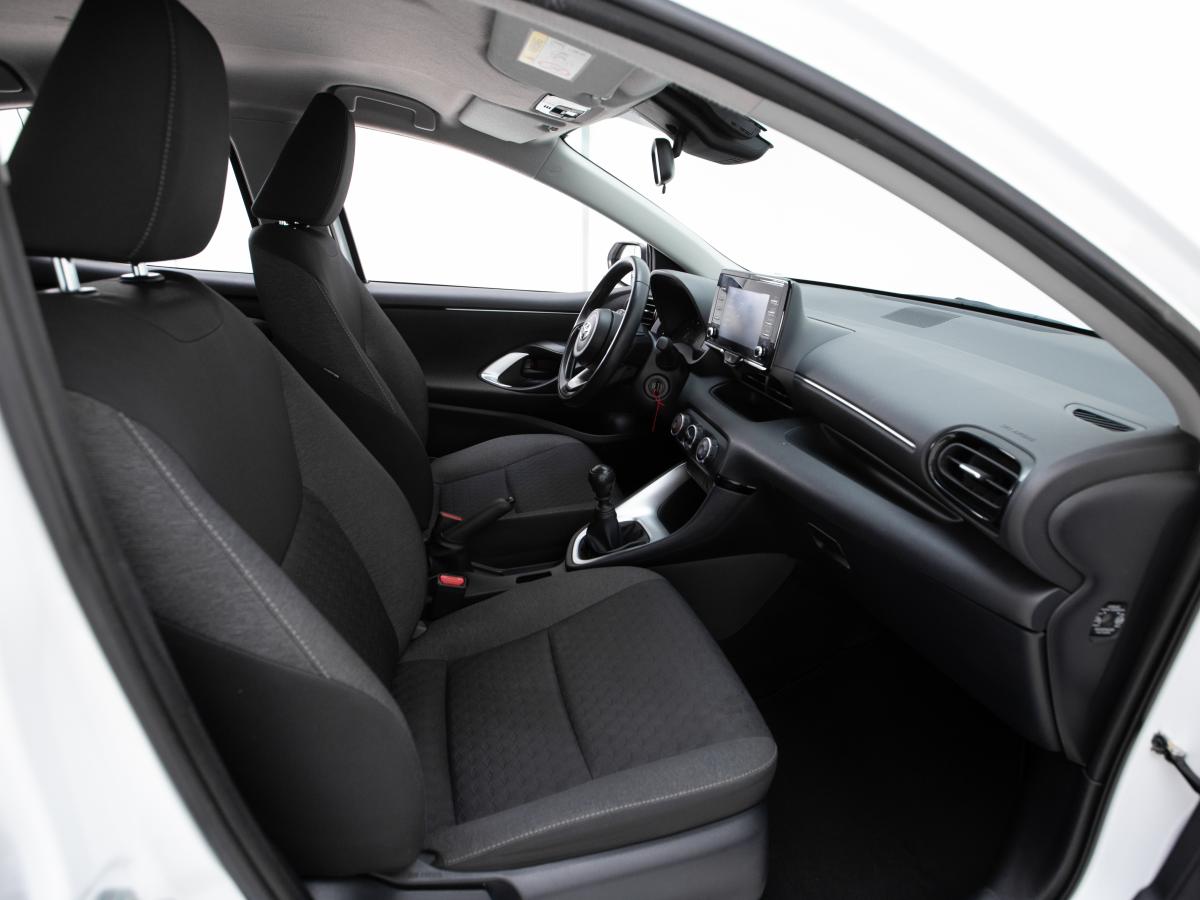 toyota-yaris-2022-gasolina-1490cc